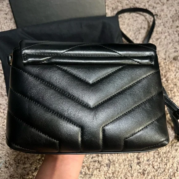 Toy Loulou 😍 Black Leather Bag with Gold Logo - Picture 8 of 16